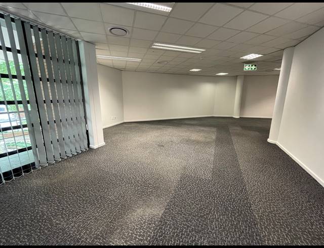 439M² OFFICE TO LET IN PARKTOWN